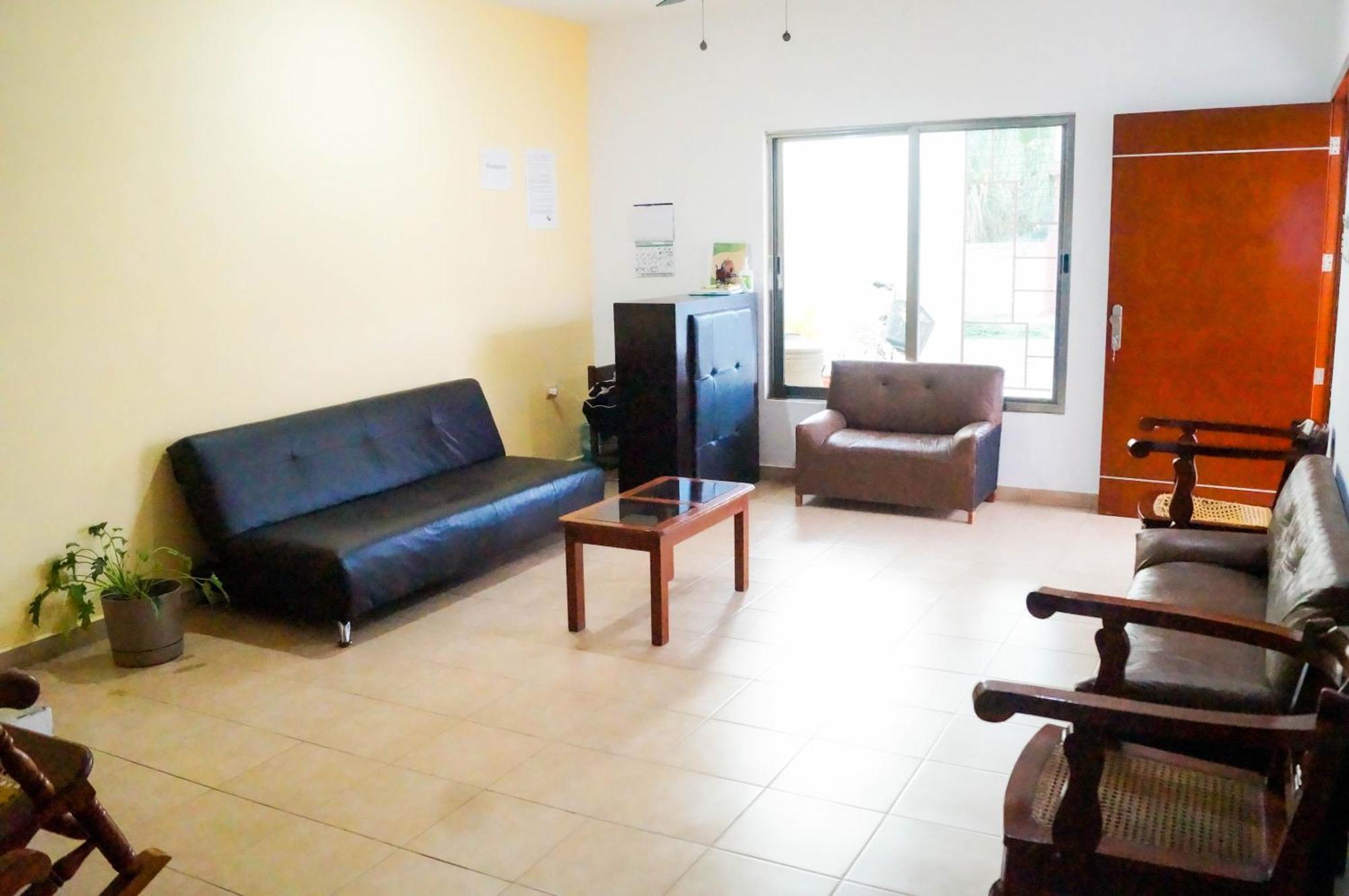 Hotel Monserrat Merida Ruang foto