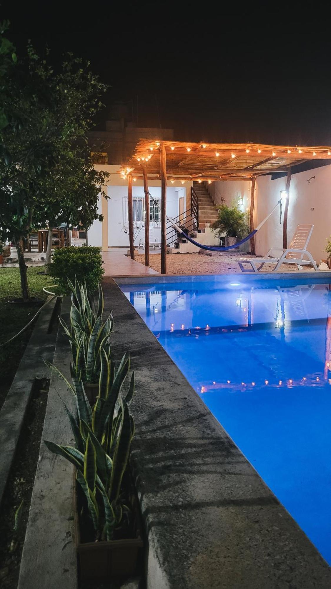 Hotel Monserrat Merida Bagian luar foto